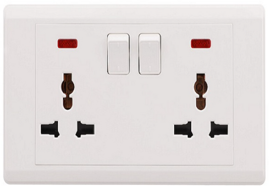 Sunracer 2 Gang Universal Switched Socket With Indicators